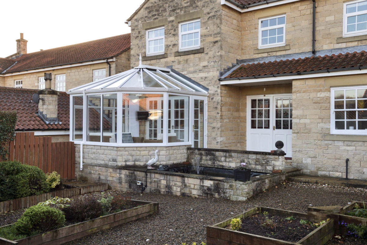 conservatory for bungalow waltham abbey